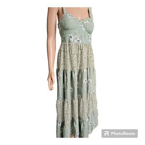 BOG collective floral boho Maxi Dress Sage Ivory Sz L New With Tag Elastic Back